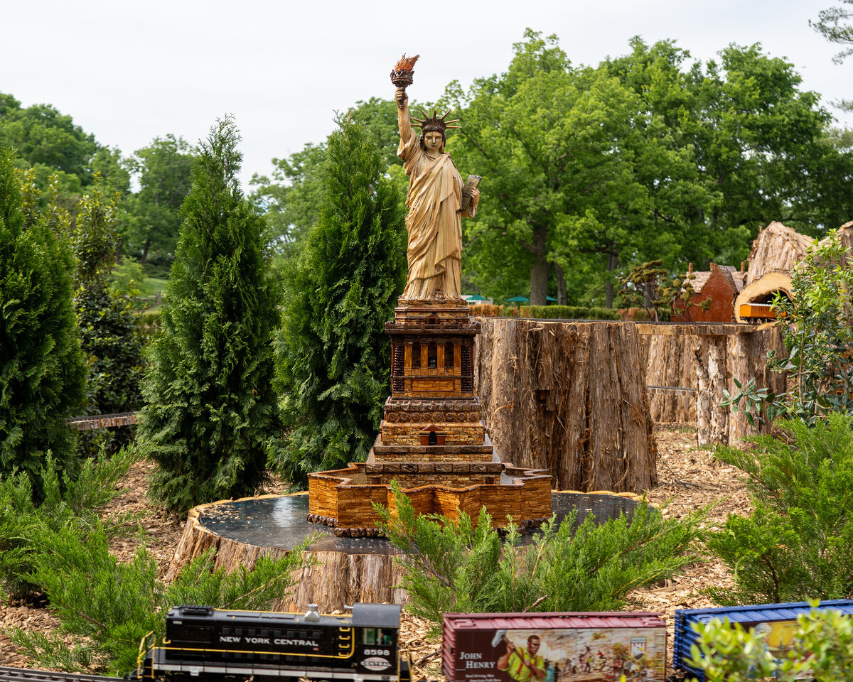 America_the_Beautiful-Lady_Liberty-001