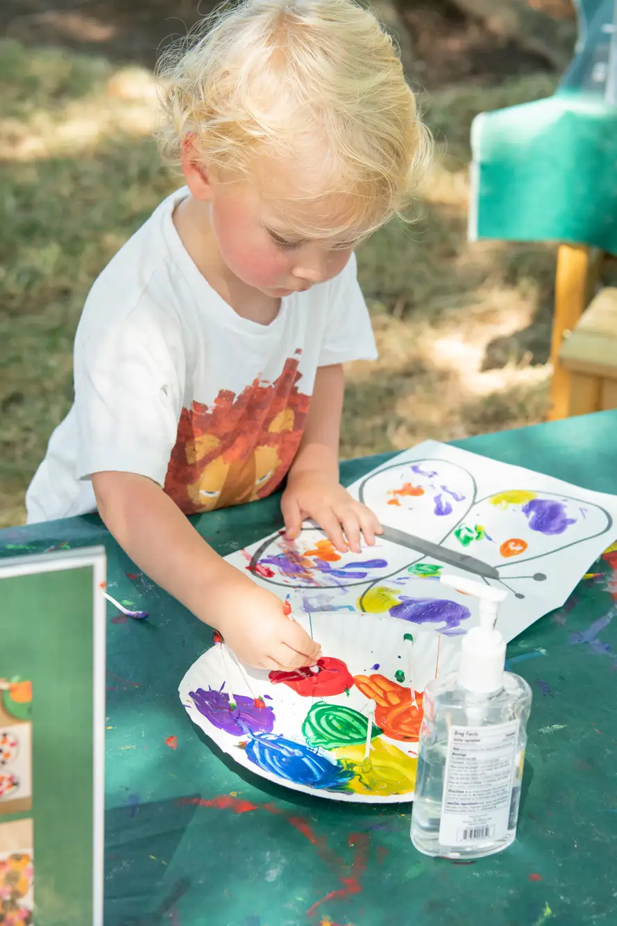 TOTS-finger_painting