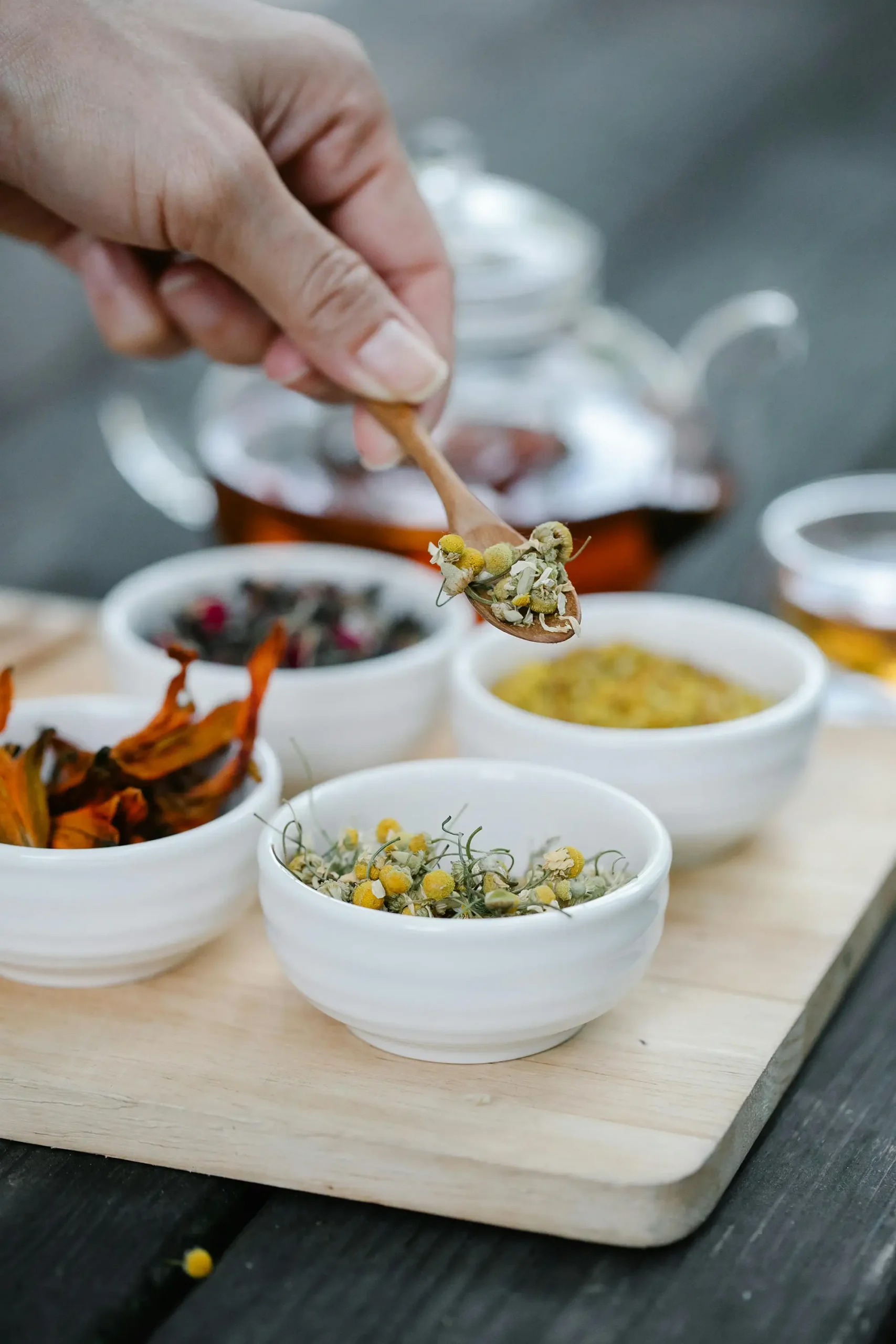 herbal tea garden.pexels-anna-pou-8329301